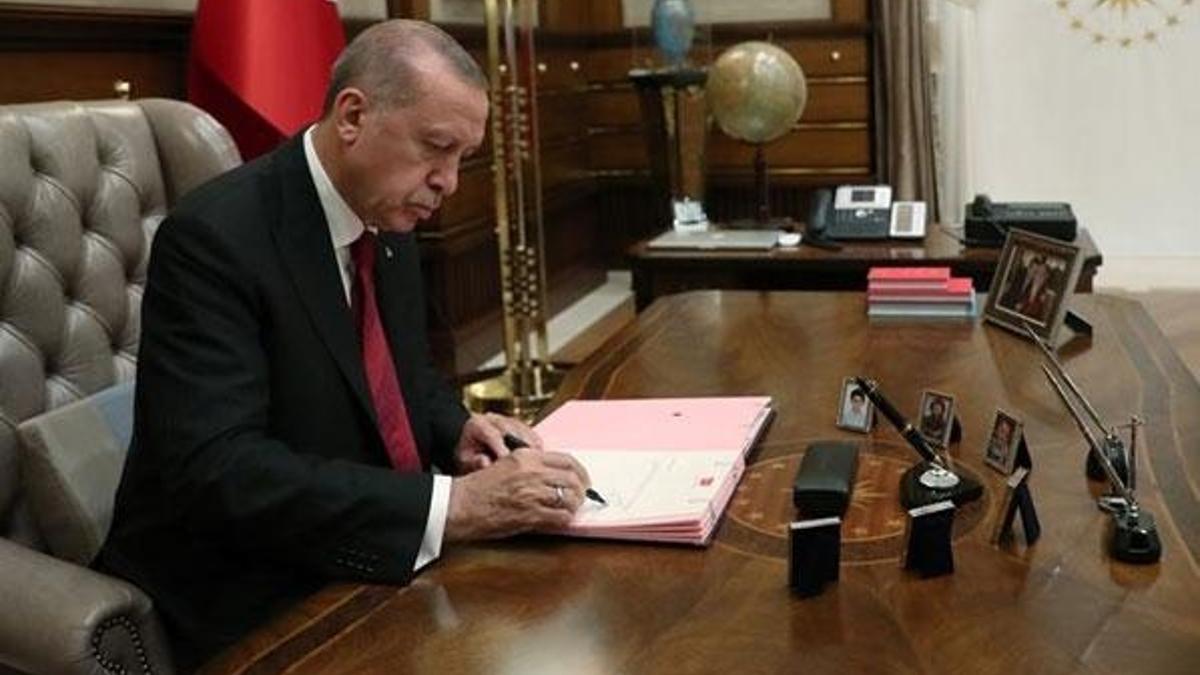 127 General ve amiralin görev yeri değiştirildi