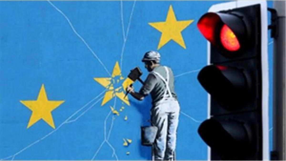 Banksy'nin Brexit duvar resmi bir gecede ortadan kayboldu