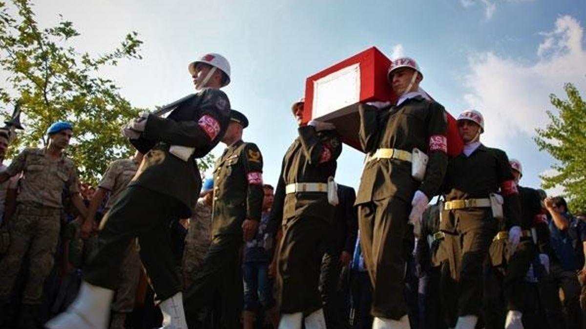 Şehit Durdu Oğuzhan Yılmaz son yolculuğuna uğurlandı