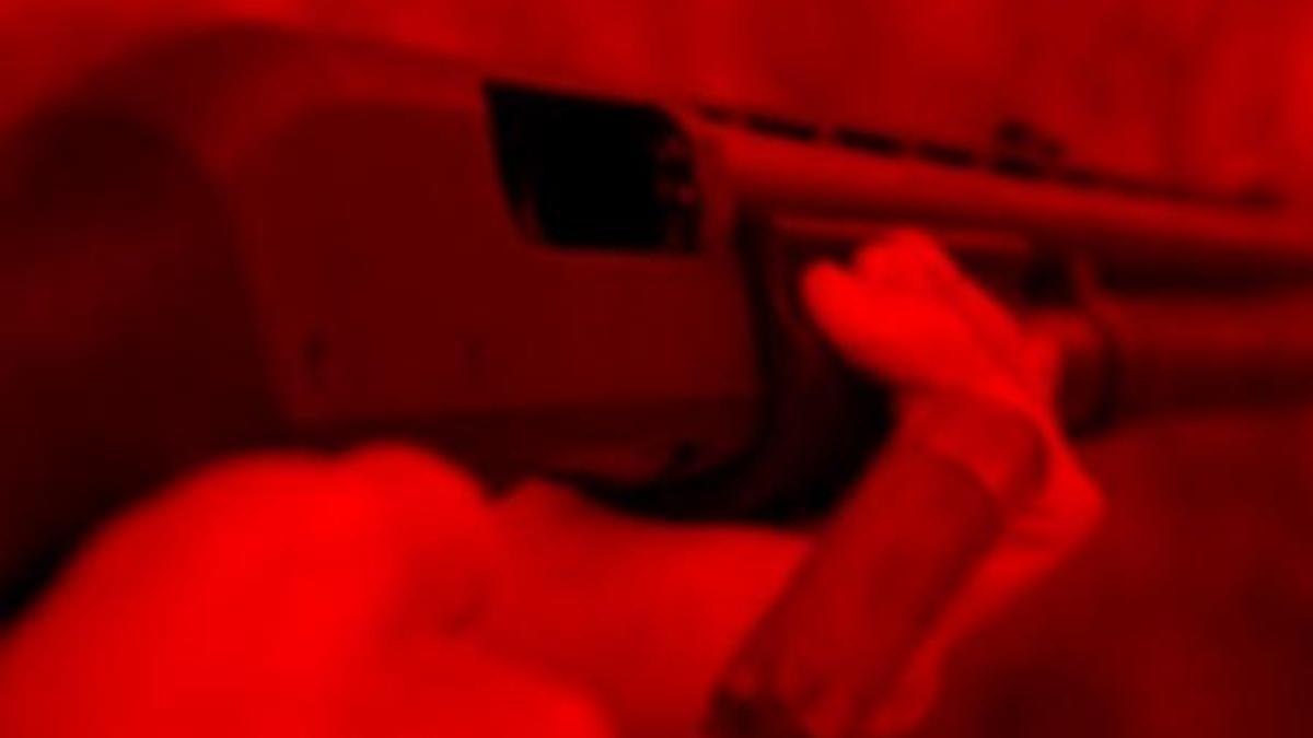 Öğretmen, öğrenci velisini pompalı tüfekle vurdu