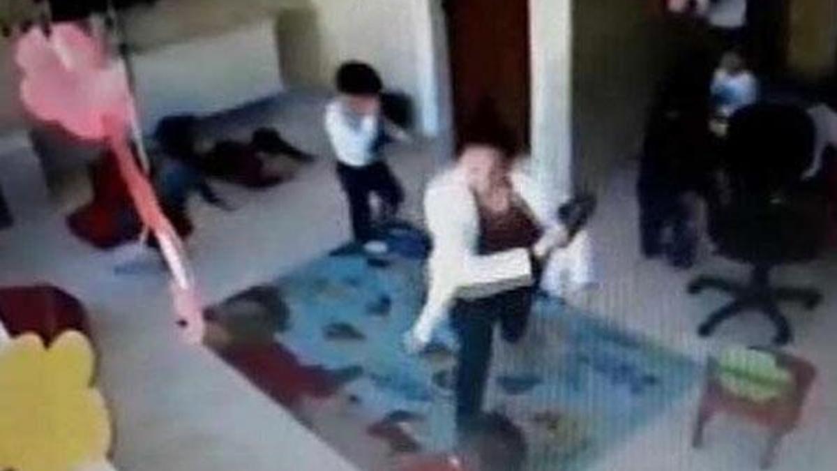 Annenin şikayetiyle ortaya çıktı! Kreş değil korku evi...