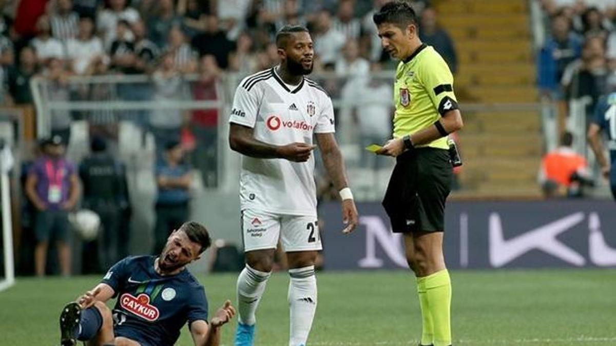 Lens elde kaldı! Gözler orada...