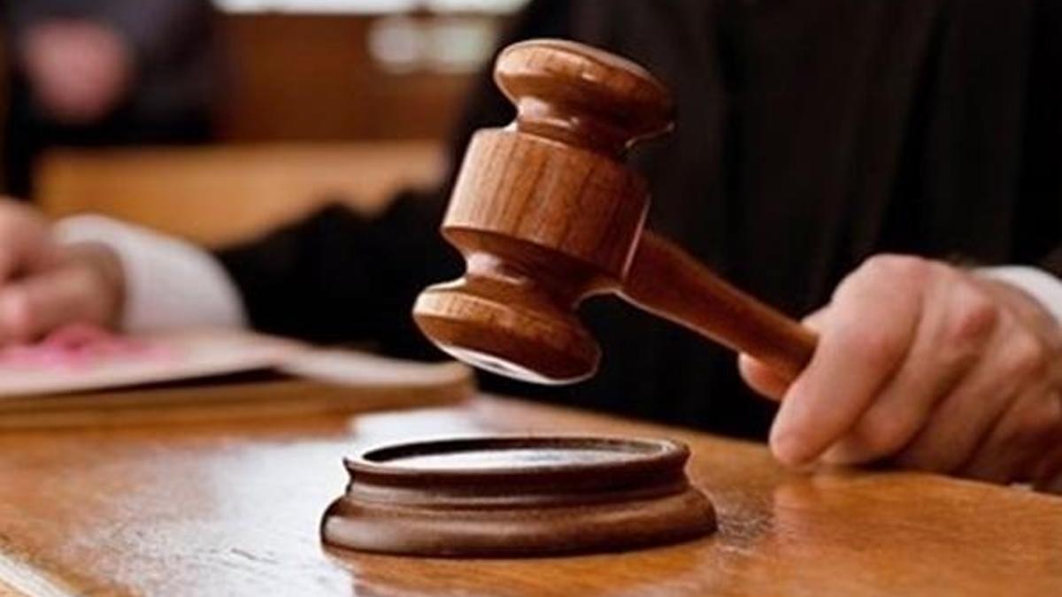 FETÖ'nün "VIP" dinleme davasında ara karar