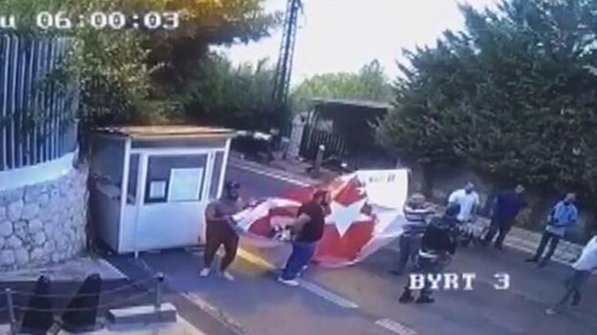 Türkiye'nin Beyrut Büyükelçiliği'ne provokatif eylem