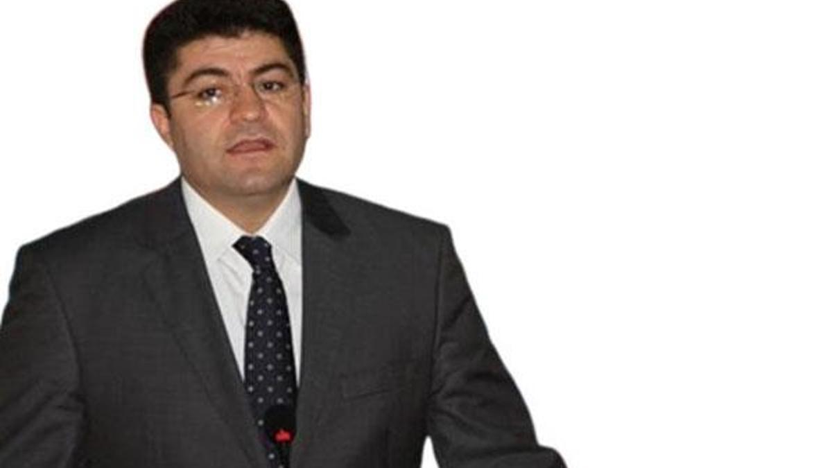 Selaları susturmaya çalışan kaymakama hapis cezası