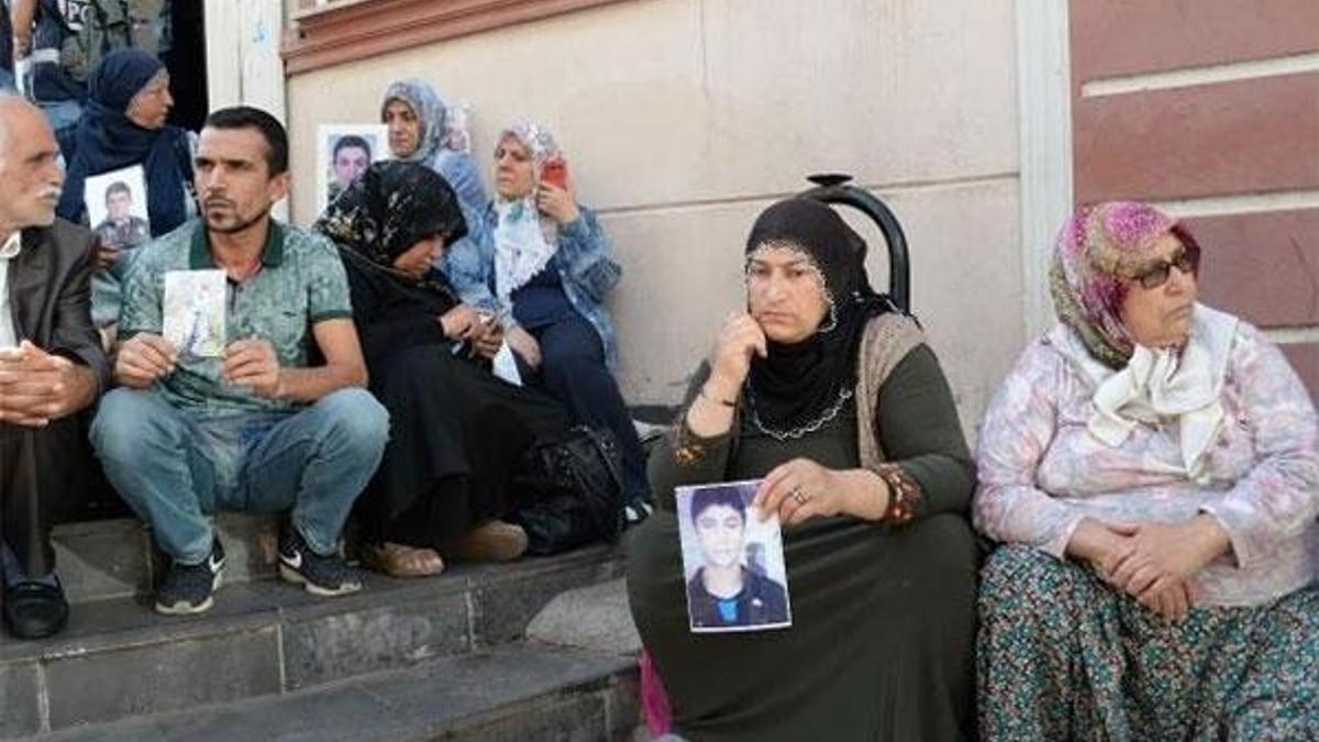 HDP önündeki eylemde 8'inci gün; aile sayısı 19 oldu