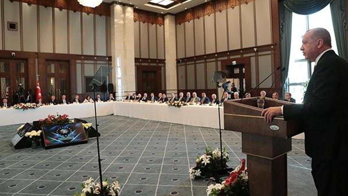 Cumhurbaşkanı Erdoğan belediye başkanlarına seslendi: Yakından izliyorum!