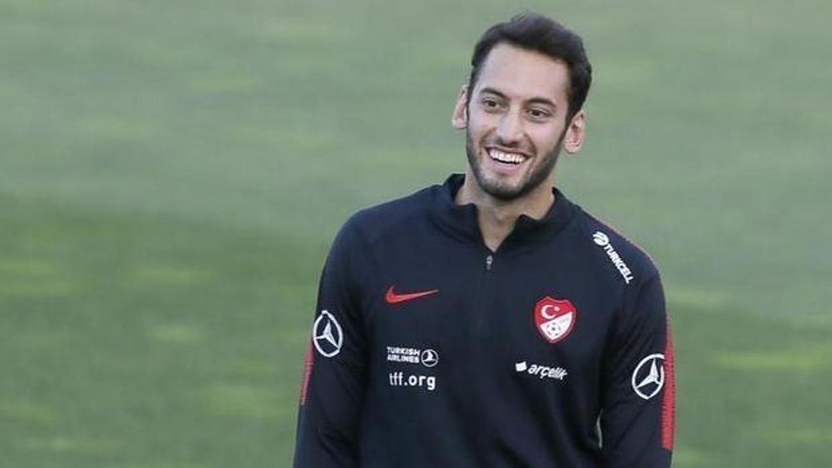 Hakan Çalhanoğlu: Küçüklüğümden beri Galatasaraylıyım