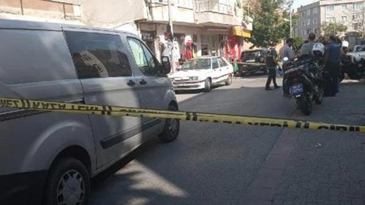 Büyükçekmece'de silahlı çatışma! Bir kişi ağır yaralandı