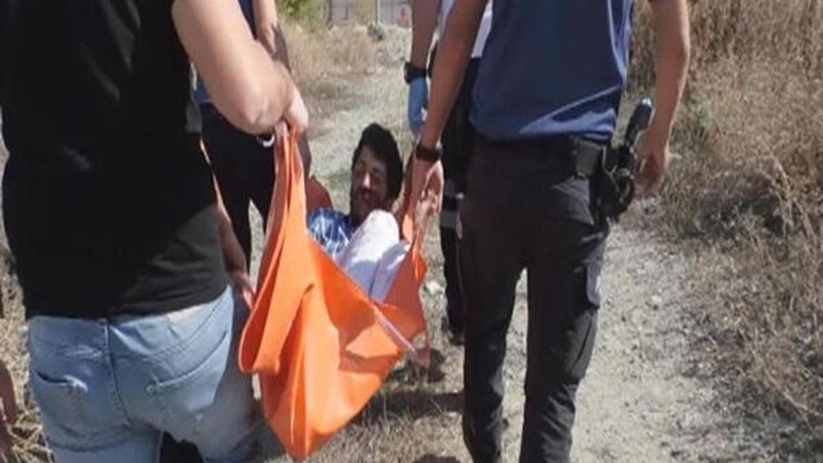 Feci şekilde dövdükleri genci metruk binaya attılar