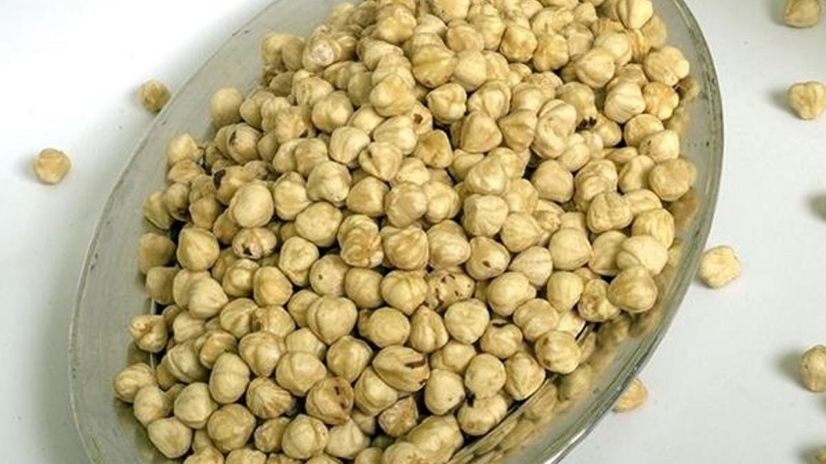 Anne adaylarına günde 10 fındık tüketmeleri önerisi