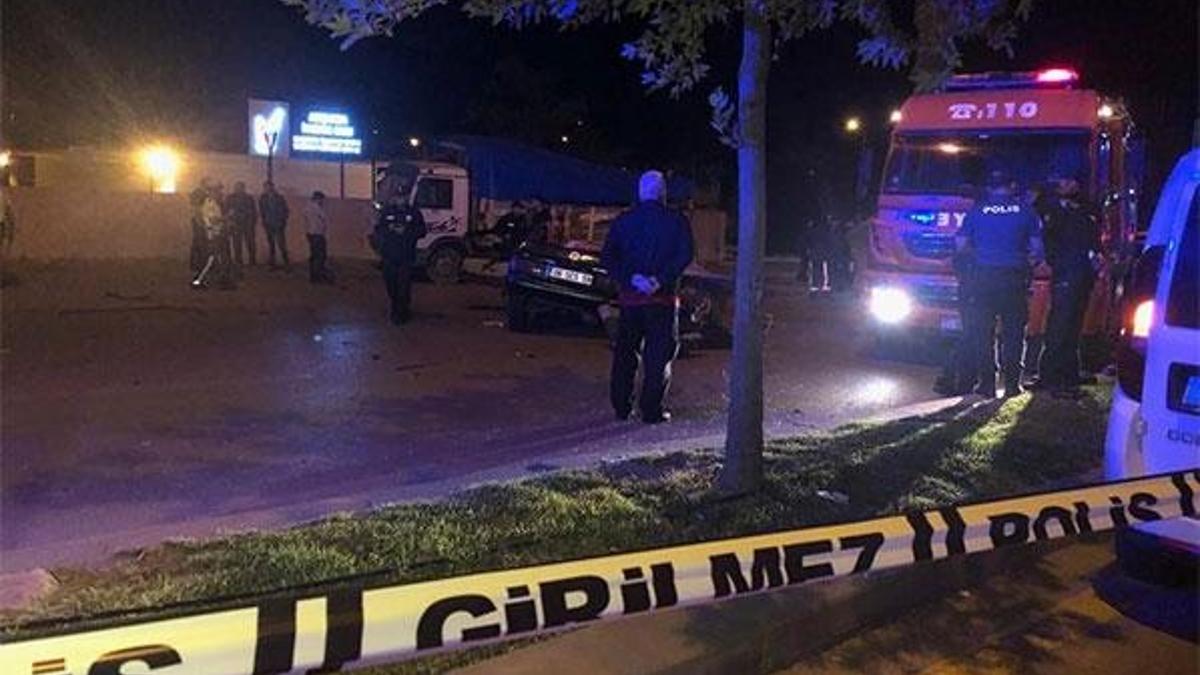 Polisin ‘dur’ ihtarına uymayan driftçiler...