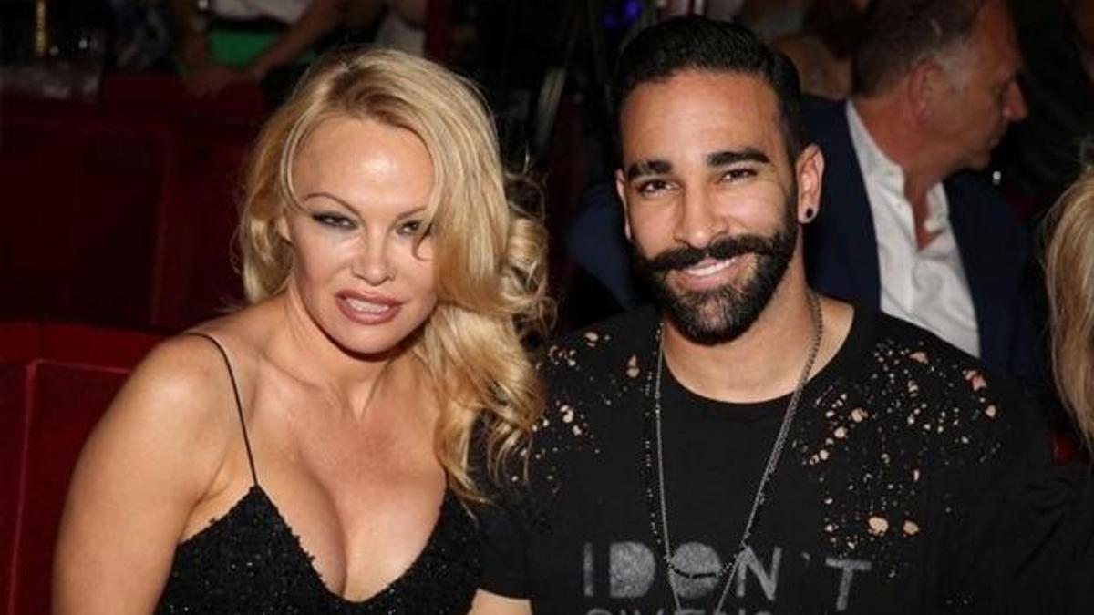 Fenerbahçeli Adil Rami'ye bir şok daha!