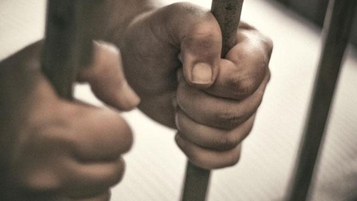 Eski Yargıtay üyesi Ahmet Toker'in cezası belli oldu