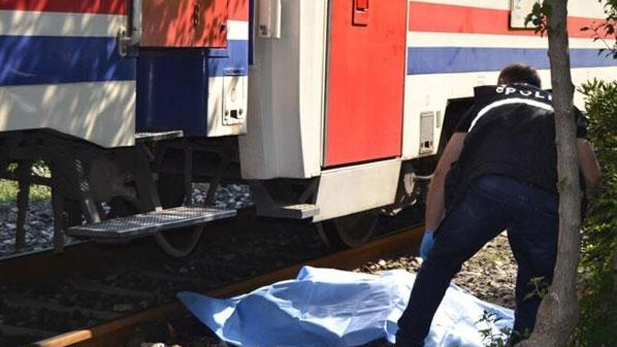Trenin önüne atlayarak intihar etti