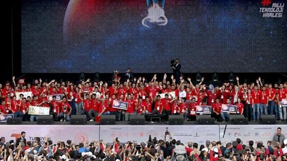 TEKNOFEST İstanbul ödülleri sahiplerini buldu