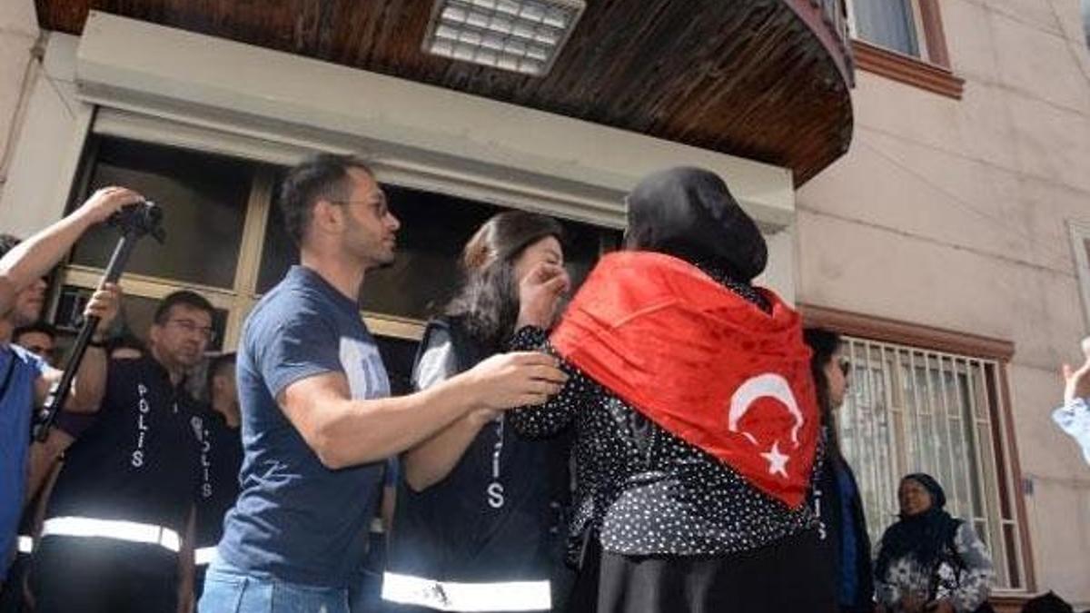 Diyarbakır HDP il binası önünde gerginlik! Aileler 'Yeter artık' deyip haykırdı: Susmayacağız!