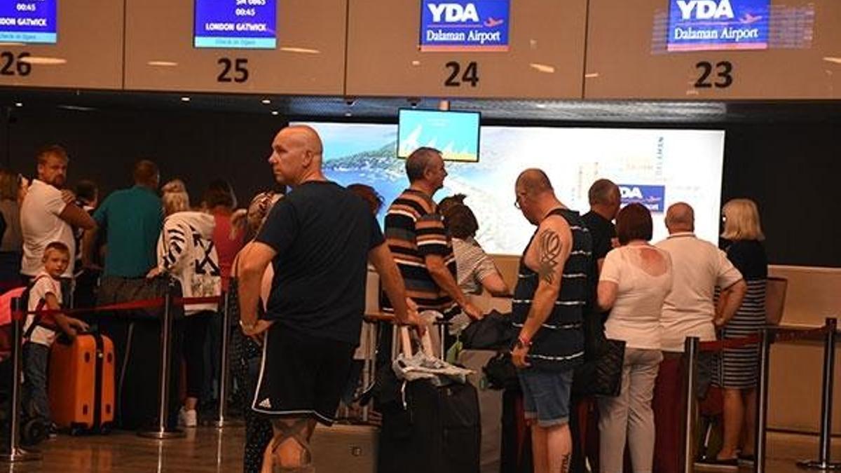 Ve dönüyorlar! Muğla'ya 12 uçak birden geldi...