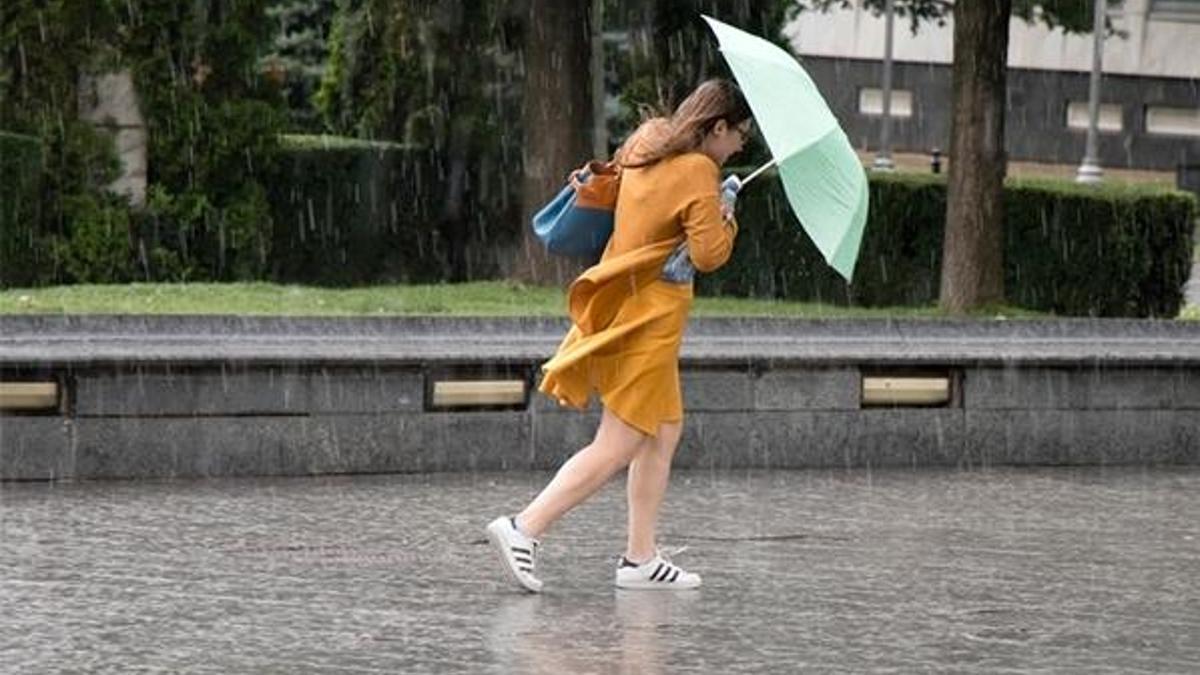 Meteoroloji uyardı! Kuvvetli sağanak ve fırtına 20 kenti vuracak