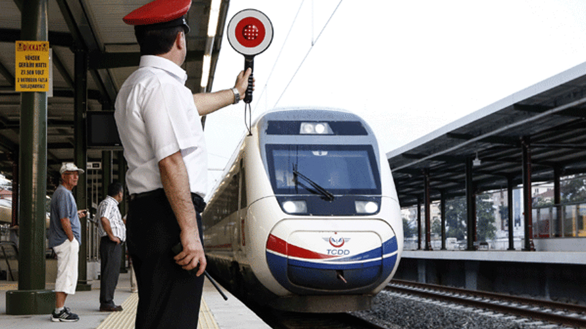 "Kara tren"den YHT'ye demir yolu serüveni