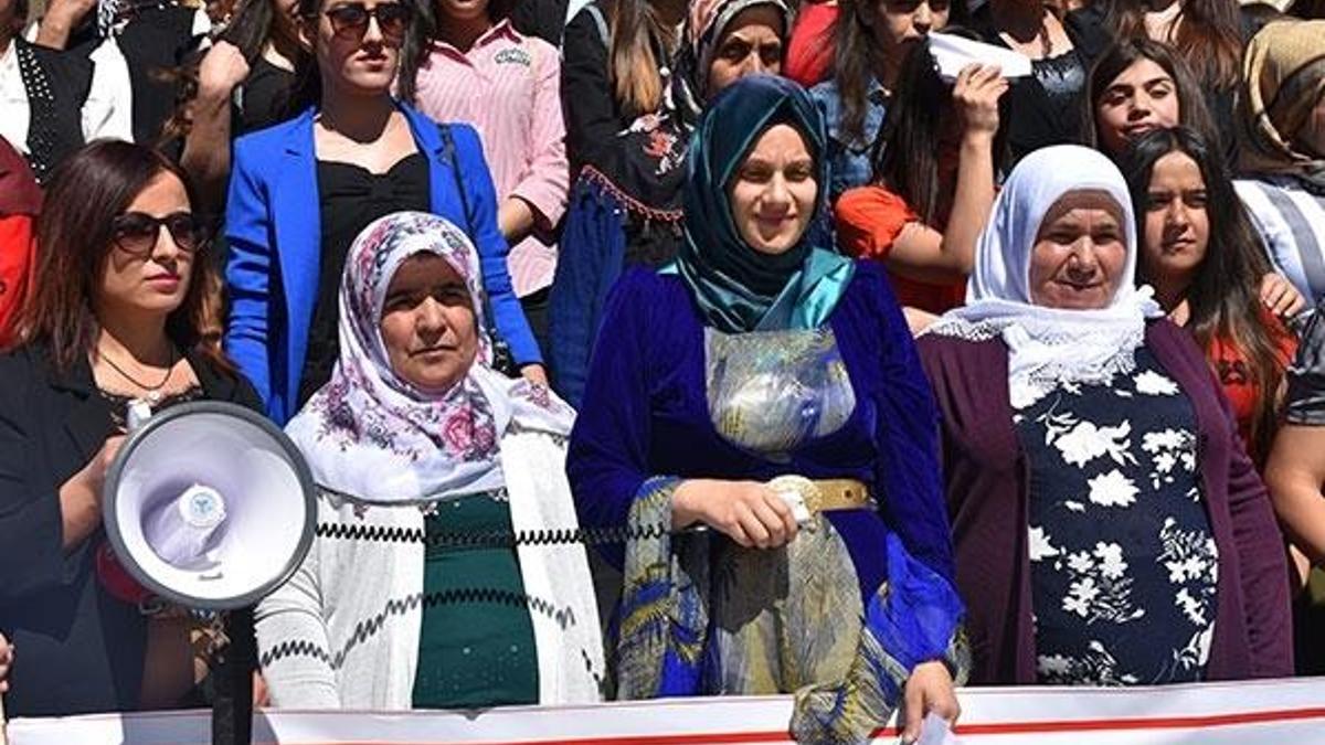 Diyarbakır annelerine 81 ilden destek