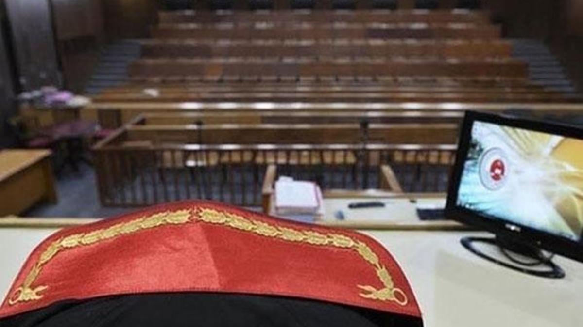 FETÖ'den yargılanan eski istihbaratçıya 12 yıl hapis!