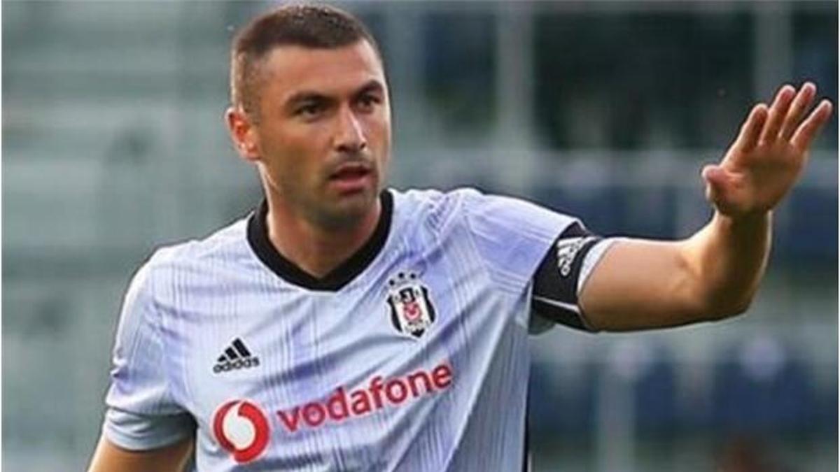 Trabzonspor - Beşiktaş maçında Burak Yılmaz'a şok tepki