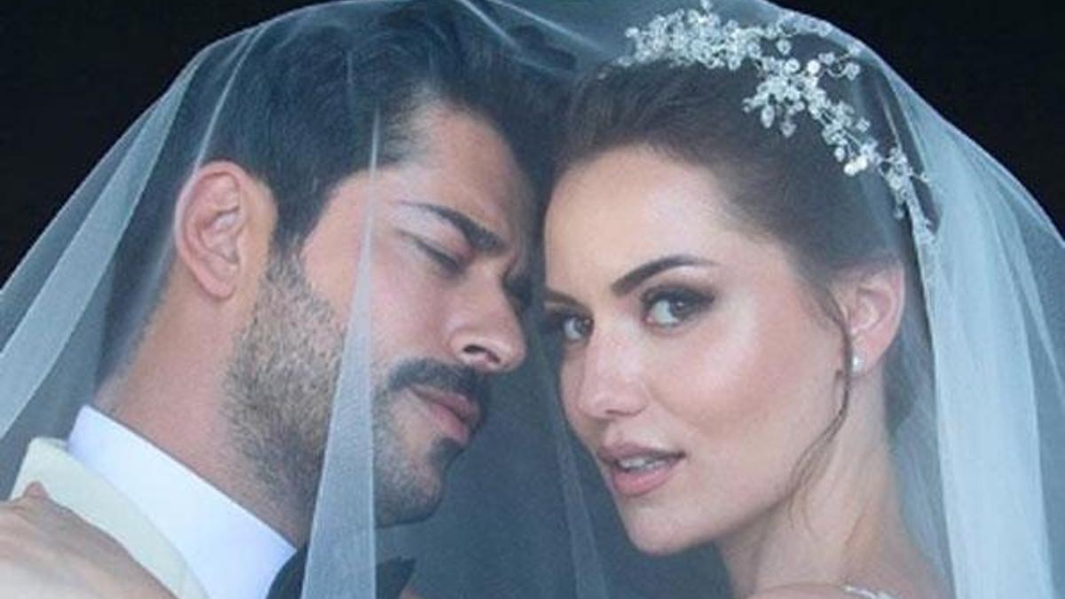 Fahriye Evcen'den aşk paylaşımı!