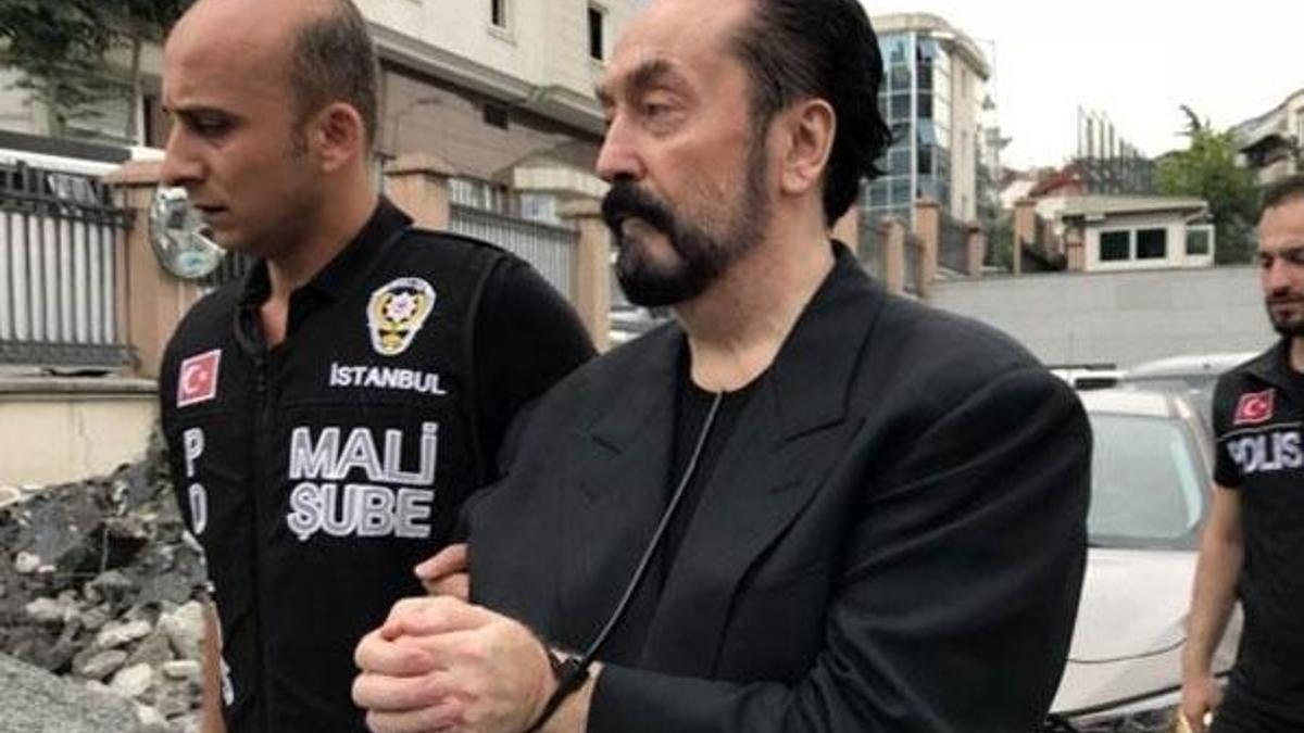 Mahkemeden Adnan Oktar'a suç duyurusu!