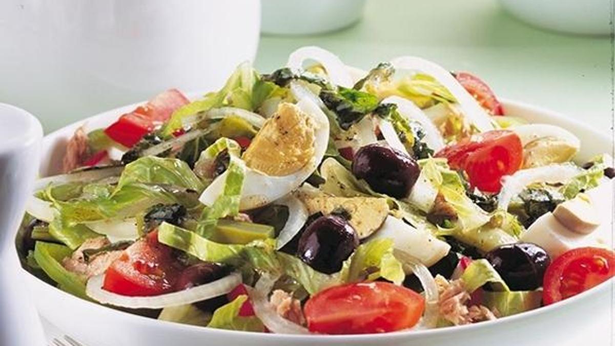 Besin deposu Niçoise Salatası nasıl yapılır?