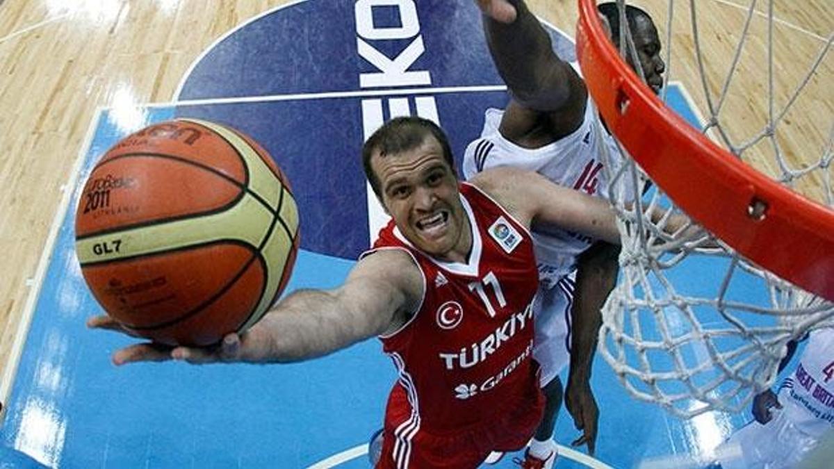 Beşiktaş, Oğuz Savaş'ı kadrosuna kattı!