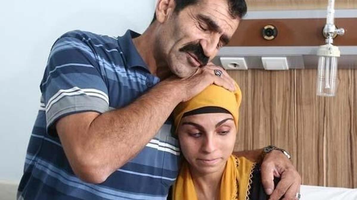 21 yaşındaki Ayşe hayatında ilk kez gördü!