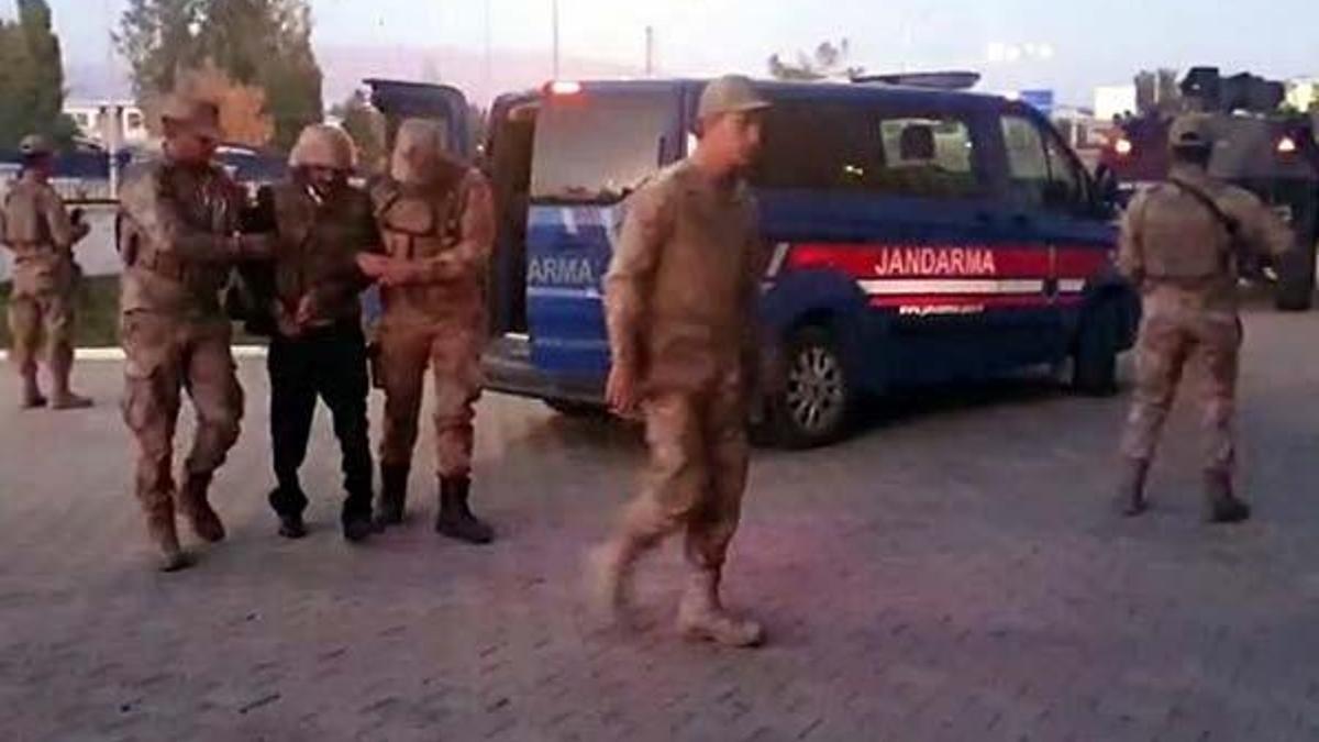 Eşini ve kızını öldüren zanlıdan şoke eden sözler: Yanlışlıkla vurmuşumdur!