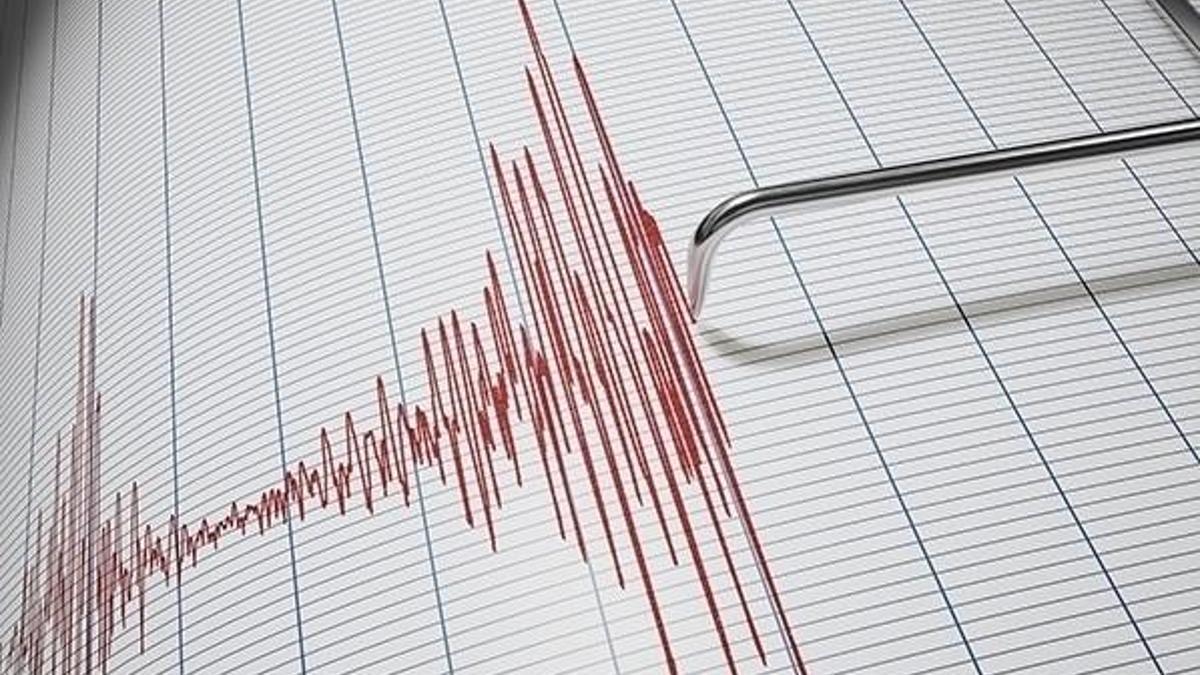 Ege Denizi'nde peş peşe korkutan depremler