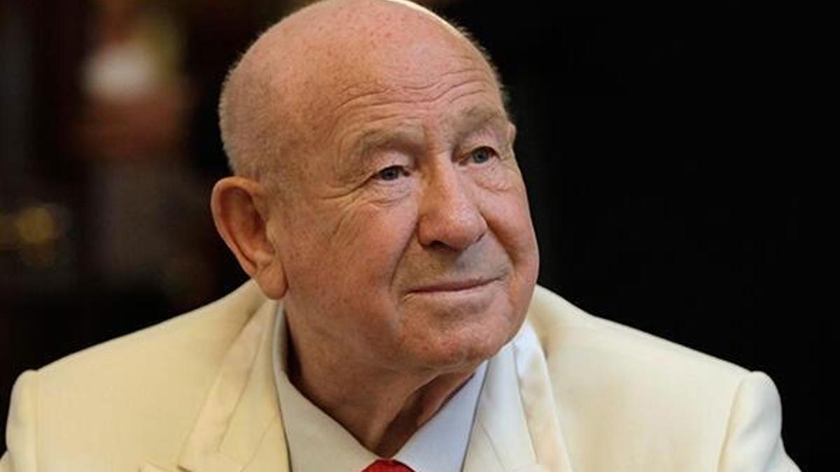 İlk uzay yürüyüşünü yapan astronot hayatını kaybetti