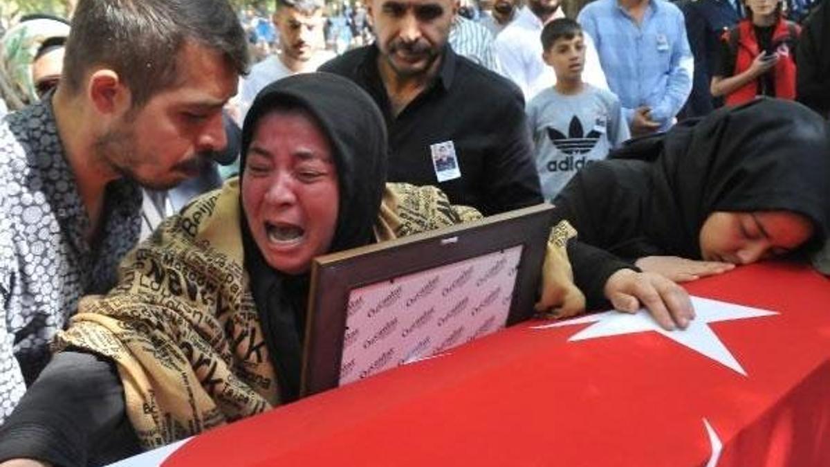 Şehit Yunus Mermer'i 20 bin kişi uğurladı