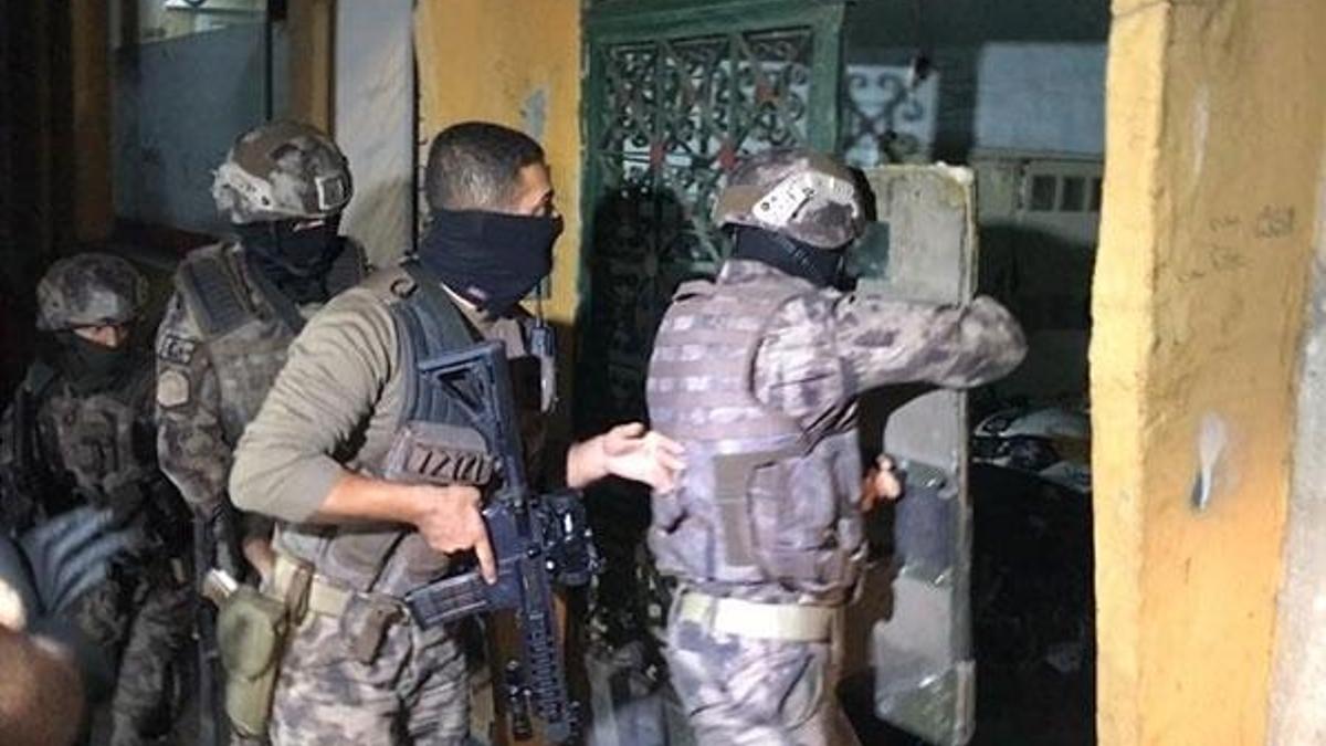 İstanbul’da şafak vakti narkotik operasyonu; 31 gözaltı