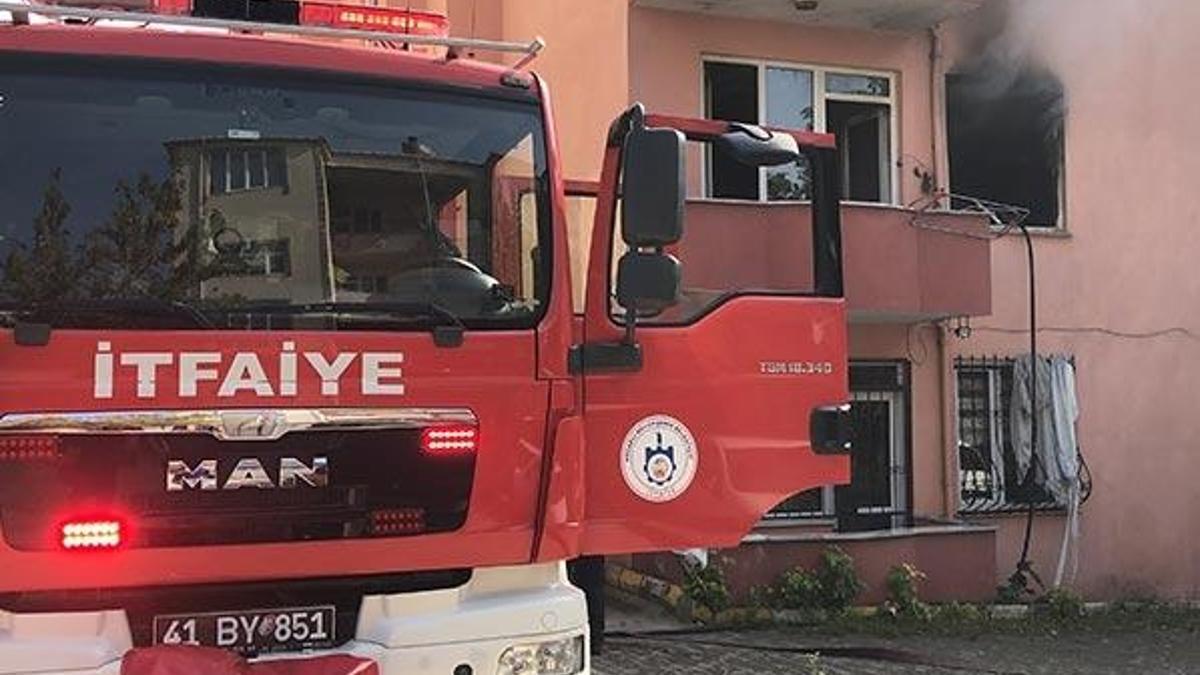 Kocaeli'de evde patlama: 2 ölü, 1 yaralı
