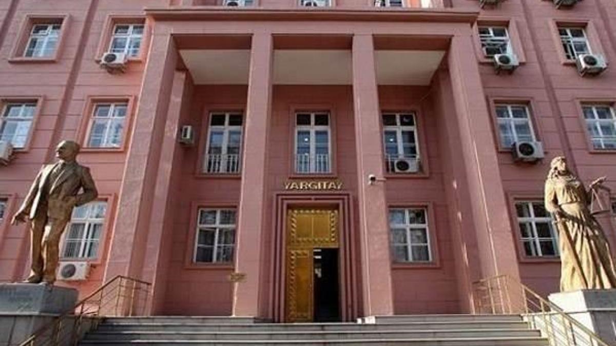 Yargıtay'dan flaş kırmızı bülten kararı! 13 eski hakim ve savcı...