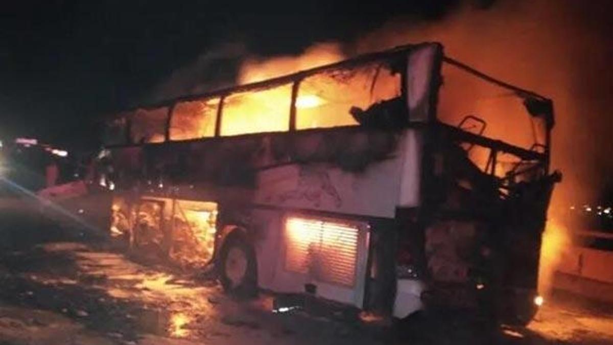İki ülkede otobüs kazaları: 56 ölü