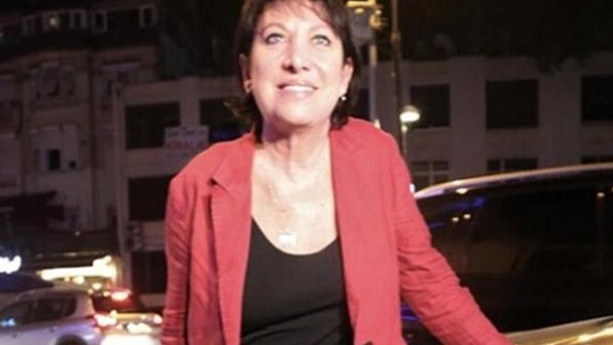 6 yıl sonra sahneye döndü