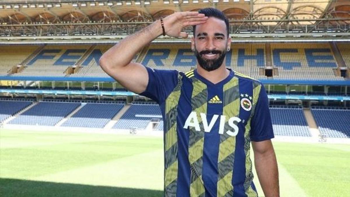 Adil Rami'den sert sözler: Ağzınızı...