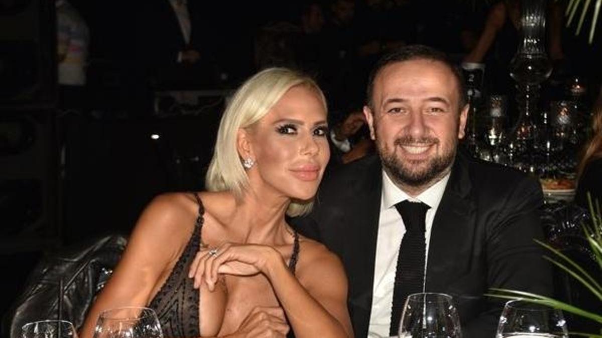Hande Acar: Kocam yanımda kime ne?