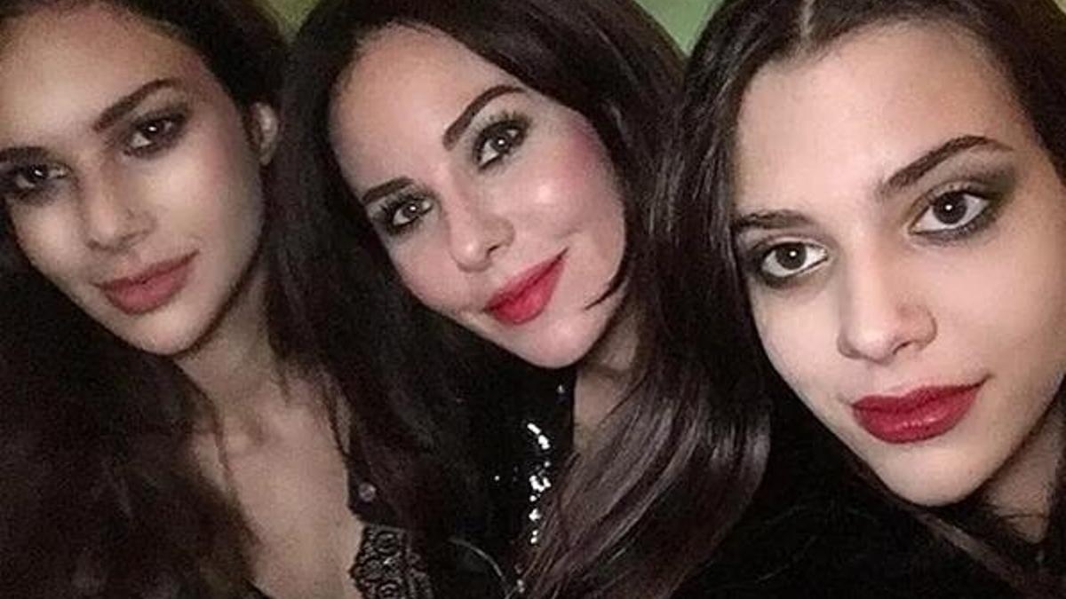 Defne Samyeli'den kızları Deren ve Derin’e kalpli mesaj