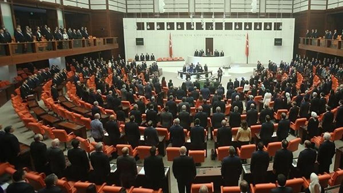 Meclis'te kabul edildi: 10 yıl görev yapan alacak...