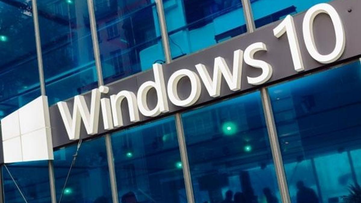 Windows 10 yüklü avuç içine sığan PC