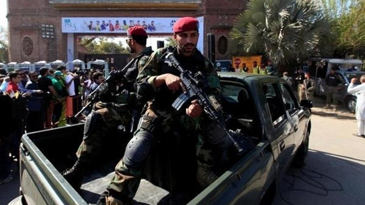 Afganistan-Pakistan sınırında çatışma çıktı!