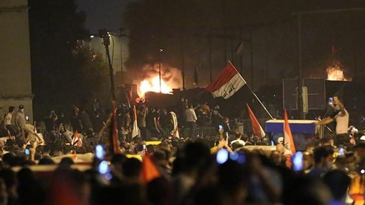 Irak'ın başkenti Bağdat'ta sokağa çıkma yasağı ilan edildi!