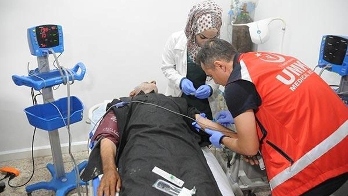 Türk doktorlar, Tel Abyad'da sağlık hizmeti vermeye başladı