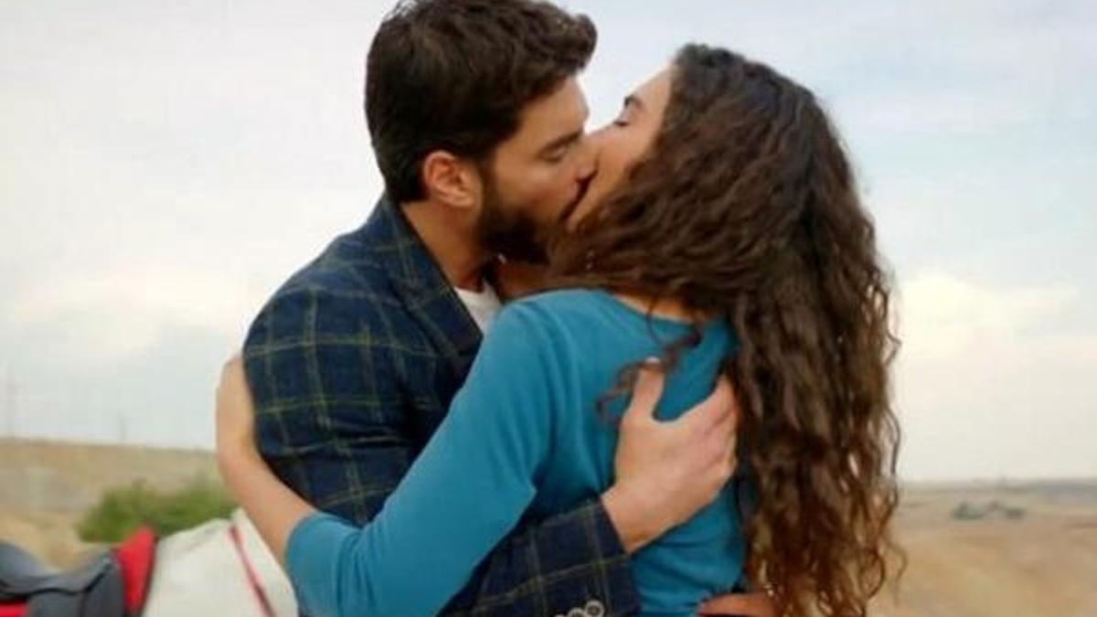 Öpüşme sahnesi olay oldu!
